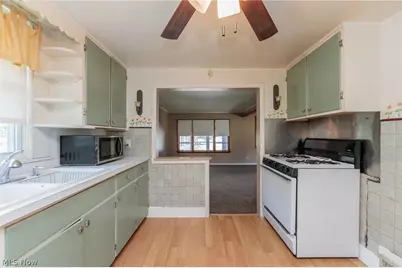 1211 California Avenue, Akron, OH 44314 - Photo 10
