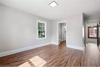 814 Crestview Avenue, Akron, OH 44320 - Photo 24