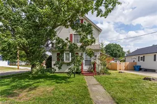 84 Prospect St, Struthers, OH 44471 - Photo 2