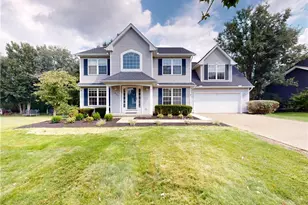 2597 Stonecreek Dr, Copley, OH 44320 - Photo 2