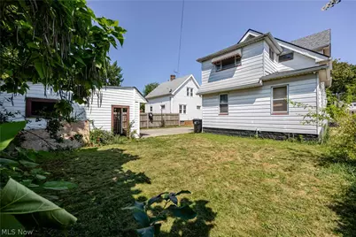 18606 Cherokee Avenue, Loveland, OH 44119 - Photo 36