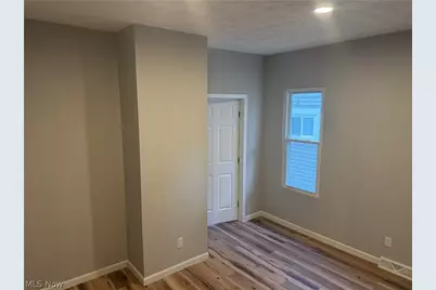 858 Forrest Drive, Akron, OH 44306 - Photo 32