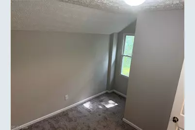 858 Forrest Drive, Akron, OH 44306 - Photo 36