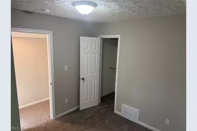 858 Forrest Drive, Akron, OH 44306 - Photo 38