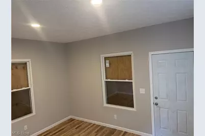 858 Forrest Drive, Akron, OH 44306 - Photo 18