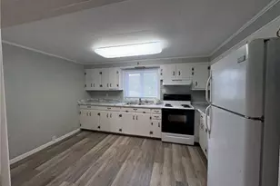 210 W 3rd St, Uhrichsville, OH 44683 - Photo 2