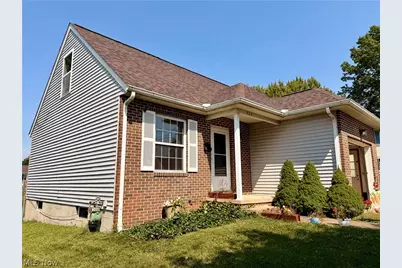 424 NE Shaw Avenue NE, Massillon, OH 44646 - Photo 2