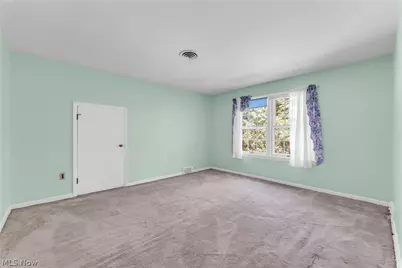 18219 Van Aken Boulevard, Huber Heights, OH 44122 - Photo 20