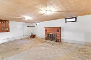 114 7th St NE, Barberton, OH 44203 - Photo 26