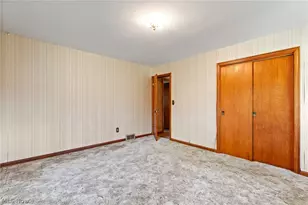 114 7th St NE, Barberton, OH 44203 - Photo 20