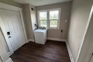 36 Cole Ave, Akron, OH 44301 - Photo 4