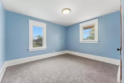 329 Girard Avenue NE, Canton, OH 44704 - Photo 20
