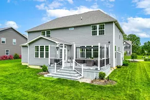 9058 Winfield Ln, North Ridgeville, OH 44039 - Photo 4