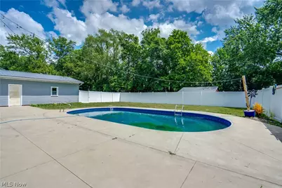 7320 Lourelton Avenue NW, North Canton, OH 44720 - Photo 24