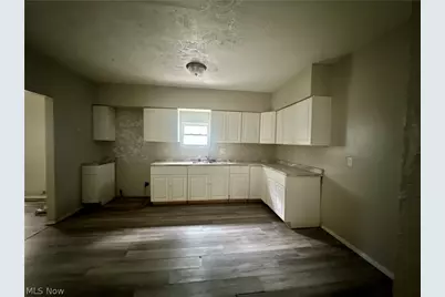 3349 W 63rd, Loveland, OH 44102 - Photo 2