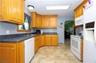 1679 Westwood Cir, Wooster, OH 44691 - Photo 6