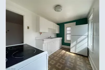 386.5 Silver Street #UP, Akron, OH 44303 - Photo 2