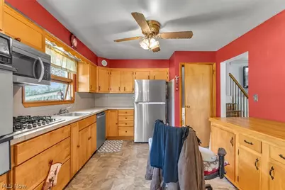 4146 Barclay Messerly Road, Worthington, OH 44470 - Photo 4