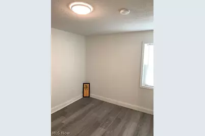 34010 Victor Drive, Eastlake, OH 44095 - Photo 6