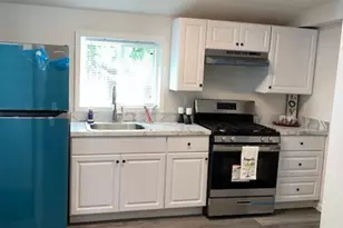 34010 Victor Dr, Eastlake, OH 44095 - Photo 4