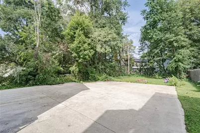 9913 Rosehill Avenue, Loveland, OH 44104 - Photo 28