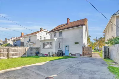 2138 Mars Avenue, Oakwood, OH 44107 - Photo 6