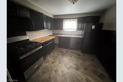 2982 Martin Luther King Jr Drive #Up, Loveland, OH 44104 - Photo 4