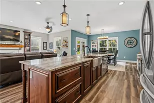 3098 Huntcliffe Rd NE, Canton, OH 44721 - Photo 18