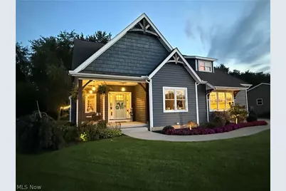 3098 Huntcliffe Road NE, Canton, OH 44721 - Photo 1