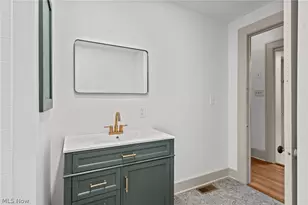 1372 Bonnieview Ave, Oakwood, OH 44107 - Photo 22