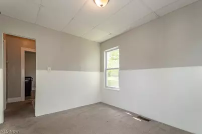 170 E 316th Street, Willowick, OH 44095 - Photo 10