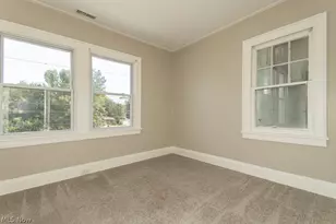 170 E 316th St, Willowick, OH 44095 - Photo 16