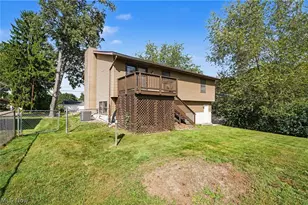 251 Caladonia Ave, Akron, OH 44333 - Photo 30