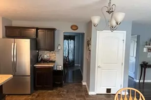 4916 Julie St, Rootstown, OH 44272 - Photo 8