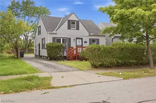 892 E 139th St, Loveland, OH 44110 - Photo 1