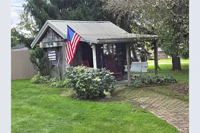2448 Clarendon Avenue, Zanesville, OH 43701 - Photo 2