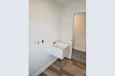 672 E 331st, Eastlake, OH 44095 - Photo 14