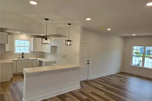 672 E 331st, Eastlake, OH 44095 - Photo 4