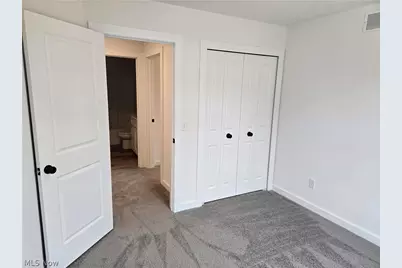 672 E 331st, Eastlake, OH 44095 - Photo 18