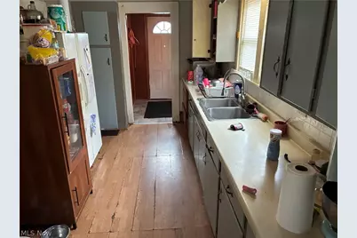 145 Delaware Avenue SW, Canton, OH 44710 - Photo 8