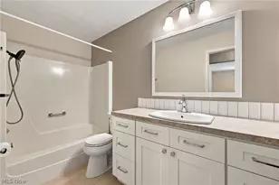 7970 Mentor Ave, Mentor, OH 44060 - Photo 22