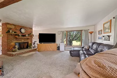 988 E Turkeyfoot Lake Road, Akron, OH 44312 - Photo 6