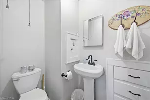 24 Overlook Blvd, Struthers, OH 44471 - Photo 14