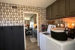 330 Cynthia Dr, Chardon, OH 44024 - Photo 10