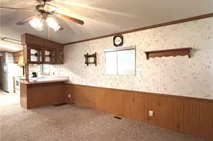 12921 Springfield Rd, New Springfield, OH 44443 - Photo 8