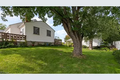 915 Wabash Avenue, Zanesville, OH 43701 - Photo 2