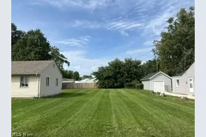 13814 Leroy Avenue, Loveland, OH 44135 - Photo 1