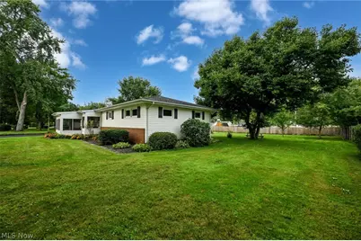 1325 Delverne Avenue SW, Canton, OH 44710 - Photo 2