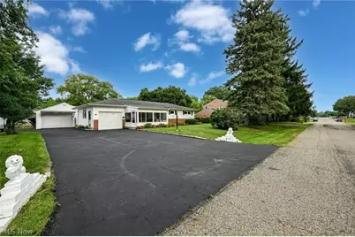 1325 Delverne Avenue SW, Canton, OH 44710 - Photo 4
