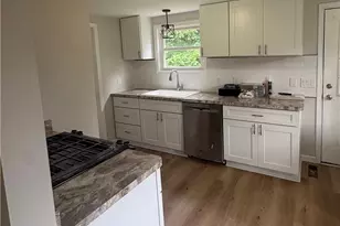 652 Alameda Ave, Sheffield Lake, OH 44054 - Photo 10